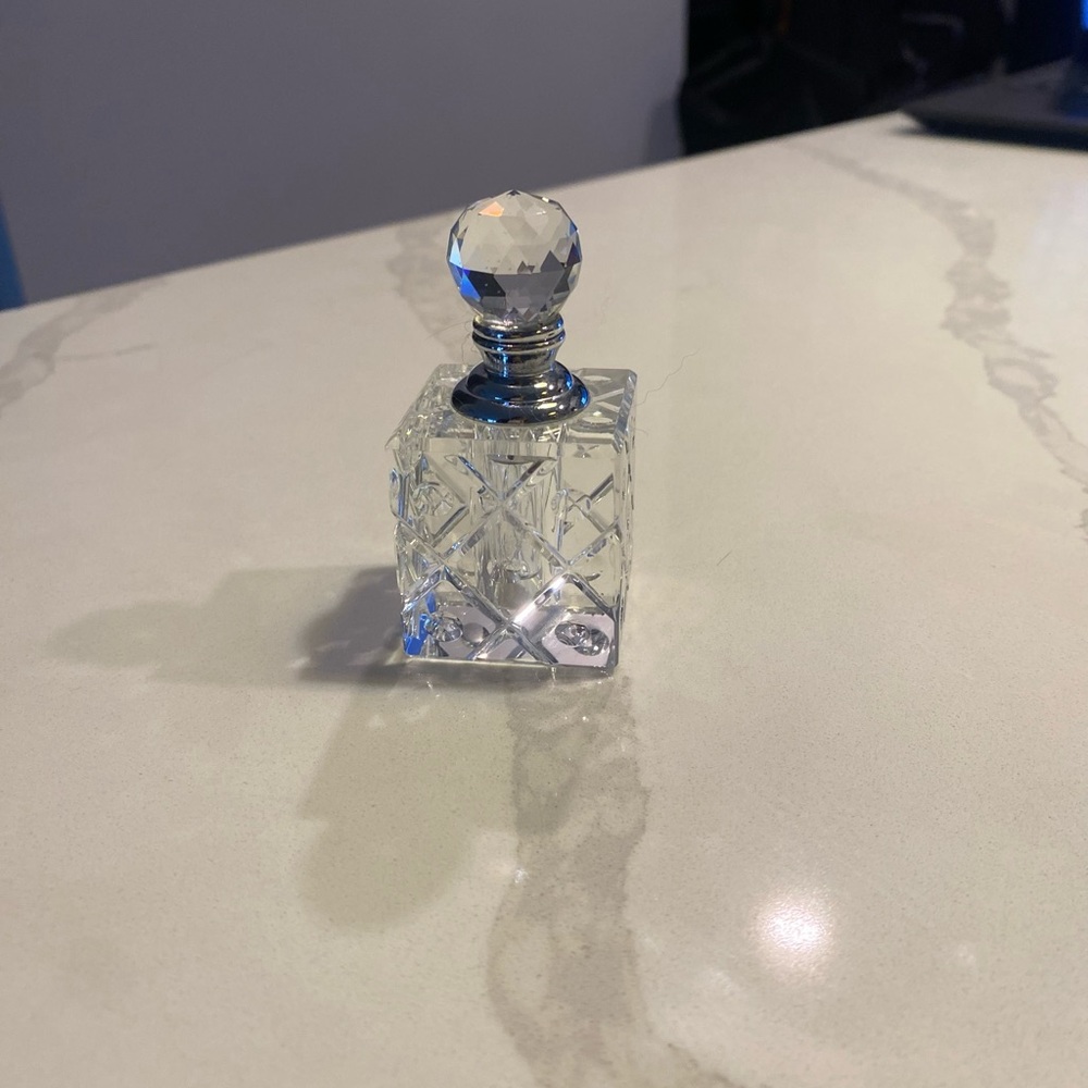 Crystal Perfume Bottle With Faceted Stopper